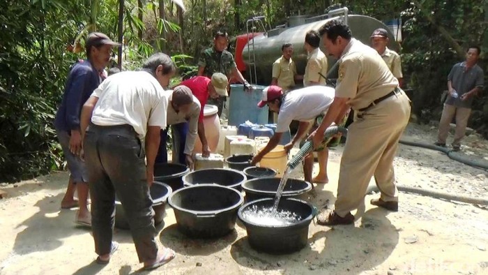 50 Desa di Purworejo Kekeringan, BPBD Distribusikan 1.350 Tangki Air