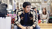 Ketampanannya membuat netizen jatuh cinta terhadapnya. Dok. Instagram/adityaspratama