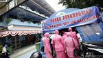 Korban Kebakaran Kebon Pala Diungsikan ke Halaman Sekolah