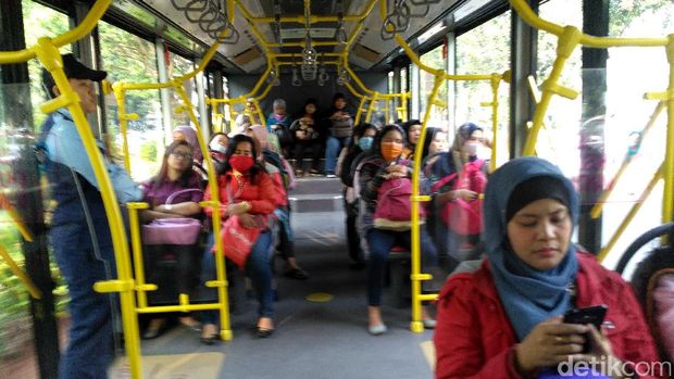 Menjajal TransJ di Jl Sudirman Jelang Pelarangan Motor