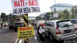Ada Perbaikan Jalan di Underpass Trunojoyo, Kendaraan Tersendat