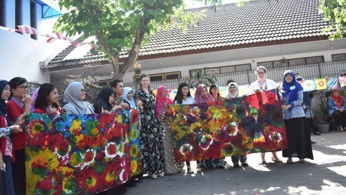 Guru Australia Belajar Budaya Lokal Indonesia