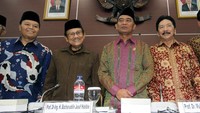 Rapat pleno tersebut membahas proses transformasi pembelajaran karakter bangsa sebagai implementasi Pasal 31 ayat 3 dan Pasal 32 UUD 1945.