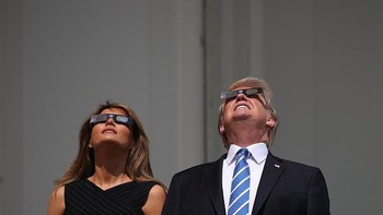 Presiden AS Donald Trump juga tertarik melihat gerhana matahari total di Gedung Putih. (Foto: GettyImages)