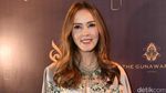 Pilih Mana? Gaya dan Penampilan Cathy Sharon