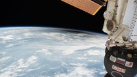 Seorang astronot NASA juga mengunggah foto hasil citra dari satelit tersebut.