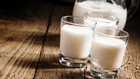 Susu juga netral untuk pencernaan orang yang menderita asam lambung naik. Susu juga bisa membantu lapisan lambung dan esofagus yang teriritasi akibat naiknya asam lambung. Foto: Thinkstock