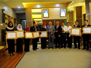 Guru dan Tenaga Pendidikan Sumsel Raih Penghargaan Nasional