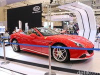 Mobil Termahal yang Mejeng di GIIAS 2017