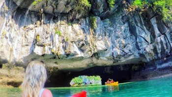 Alyssa mengaku sering bepergian sendirian saja keliling dunia dari penghasilannya sebagai blogger. Foto: Instagram