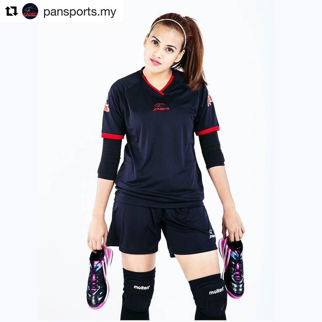 Bagaimanapun, sejauh ini keterlibatan saya dalam olahraga ini hanya sekadar hobi. Namun saya tidak menolak sekiranya diberi peluang untuk melangkah lebih jauh dalam bidang ini, ujar Niena, seperti dikutip dari Utusan Online. Foto: Instagram/niena_azmann