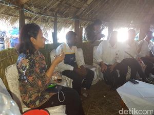 Slurrp! Rini Nikmati Kopi Wamena di Rumah Honai