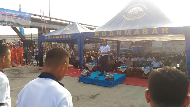 Kegiatan ini diselenggarakan untuk menumbuhkan kesadaran dan kepedulian masyarakat dalam menjaga kesehatan dengan hidup bersih.