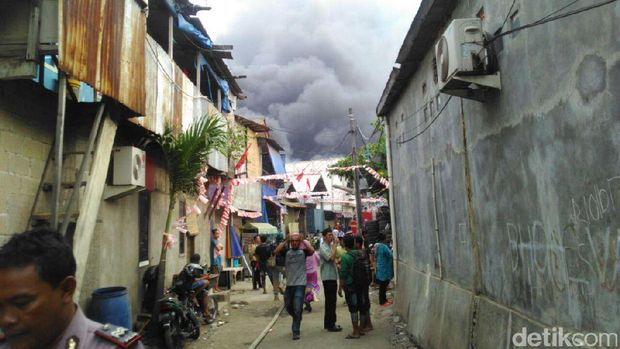 Kebakaran di Kampung Bulak, Klender, Jaktim, Selasa (22/8/2017)