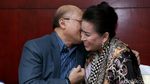 Kasus Dihentikan, Mario Teguh dan Istri Tersenyum Lagi
