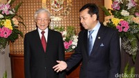 Pertemuan Nguyen dengan ketiga pimpinan parlemen berlangsung tertutup. Seusai pertemuan, Nguyen meninggalkan lokasi pada pukul 16.50 WIB. Nantinya, akan ada keterangan pers soal isi pertemuan.