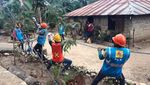 Foto : Mereka Bahagia Karena Desanya Tak Lagi Gelap