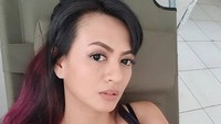 Yakin suaminya mau cari yang lebih cantik? (Dok. Instagram/yeyen78)