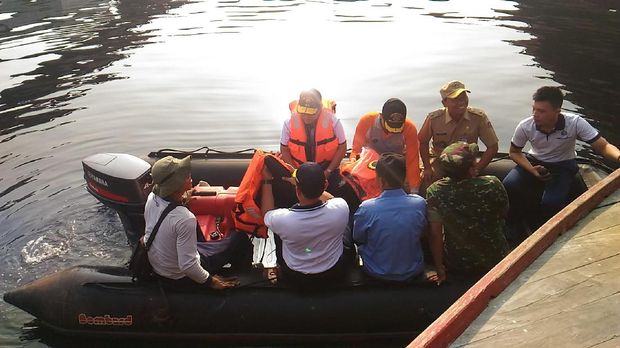  Pangarmabar juga menginstruksikan kepada seluruh jajaran Koarmabar untuk melaksanakan kegiatan serupa mulai dari Pos Pemantau Angkatan Laut (Posmat), Pos Angkatan Laut (Posal), Pangkalan Angkatan Laut (Lana) sampai Pangkalan Utama Angkatan Laut (Lantamal).