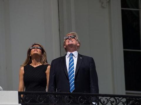 Akibat Fatal Lihat Gerhana Matahari Tanpa Kacamata Seperti Donald Trump