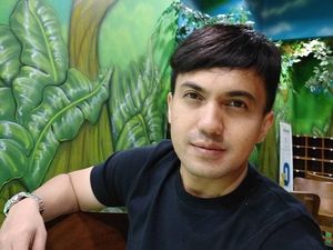 Posting Foto Berenang, Sahrul Gunawan Dicurigai Pacar