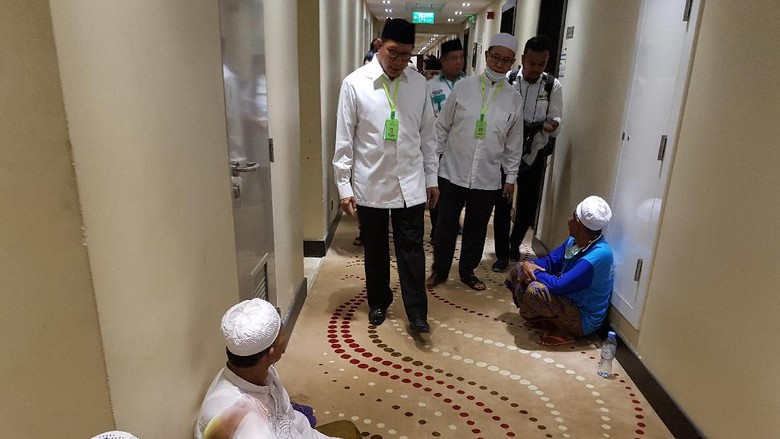Kala Menag Disangka Dokter Puskesmas dan Ustaz oleh Jemaah Lansia Kala Menag Disangka Dokter Puskesmas dan Ustaz oleh Jemaah Lansia