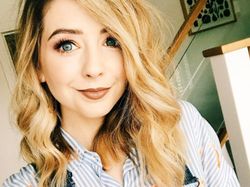 Gadis Cantik Ini Raup Puluhan Miliar Berkat YouTube