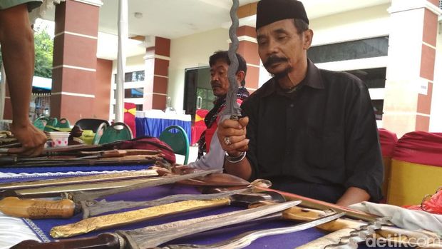 Ratusan Benda Pusaka Dipamerkan di Trenggalek