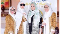 Jadi, berminat untuk endorse Syahrini? (Dok. Instagram)