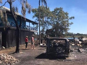 Miliarder Inggris Tawarkan Pulau Pribadi Untuk Korban Kebakaran