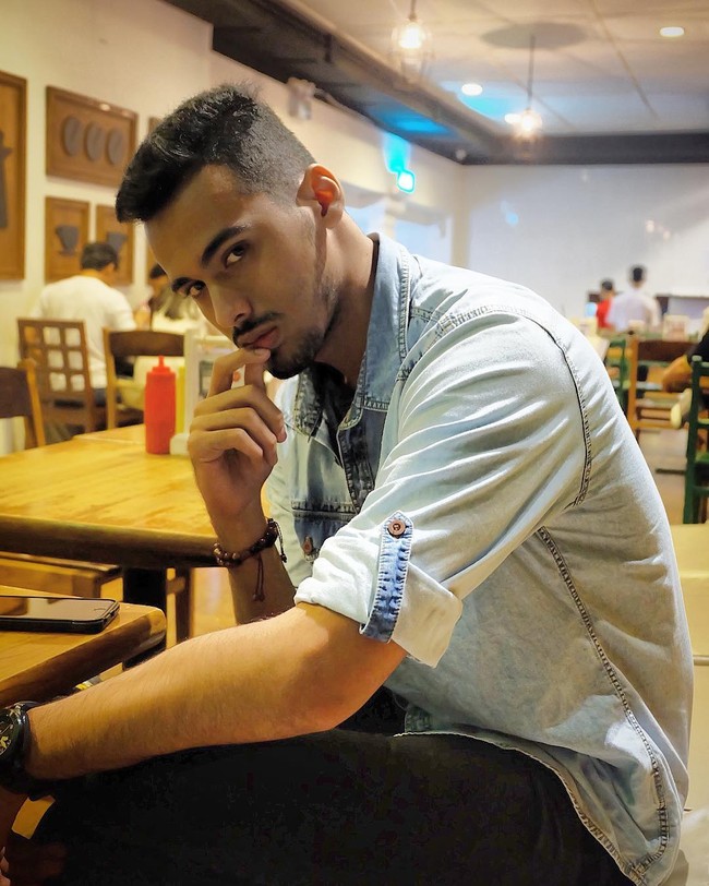 Satu lagi pemain timnas futsal yang berwajah tampan. Adalah Muhammad Albagir yang berposisi sebagai kiper. Sebelumnya, Albagir sempat mencuri perhatian pasca Indonesia menang dari Thailand dengan score 4:2. Foto: Instagram