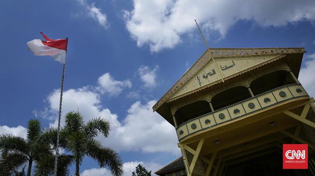 Istana Kesultanan Pontianak, Keraton Kadariah, yang dibangun 1771 M.