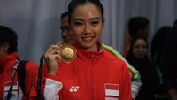 Lindswell Kwok menjadi penyumbang medali emas kelima untuk kontingen Merah Putih. Lindswell tampil apik di nomor taijijian putri. (Twitter)