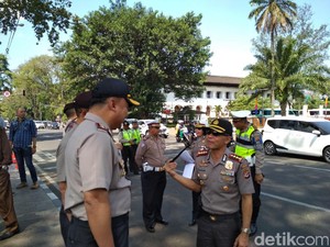 Sniper Siap Kawal Karnaval Kemerdekaan di Bandung