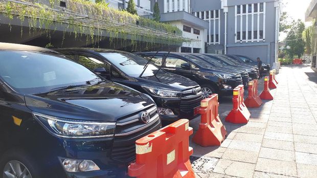 Asyik, Kepala Dinas dan Kabag di Pemkot Surabaya dapat Mobil Baru
