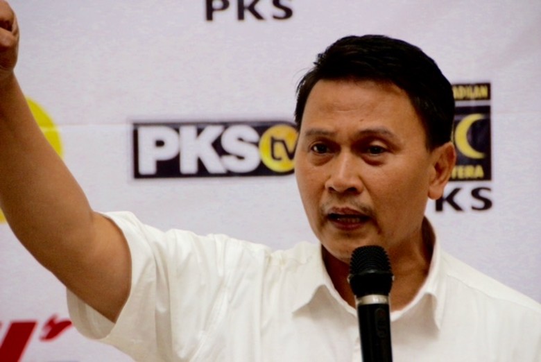 Mardani: Demi Allah Saya Tak Selingkuh dengan Neno Warisman Mardani: Demi Allah Saya Tak Selingkuh dengan Neno Warisman