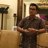 Satu lagi artis pria yang tak menua. Ia adalah Gunawan yang kini berusia 44 tahun. Foto: dok. Instagram