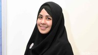 Ibu dua anak itu juga membuat heboh perihal jawabannya soal Poligami. Pool/Palevi S/detikFoto.