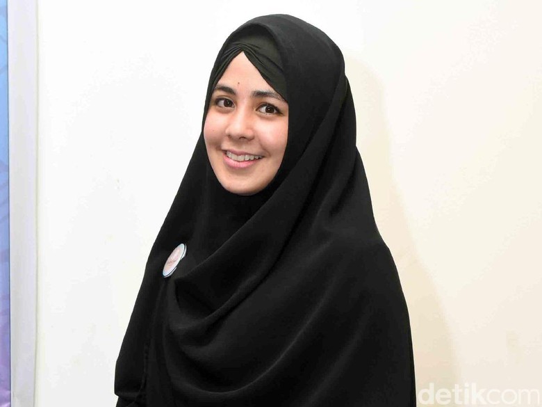 Suami Ketiga Dikabarkan Beristri, Risty Tagor Tetap Kepincut karena Ini Suami Ketiga Dikabarkan Beristri, Risty Tagor Tetap Kepincut karena Ini