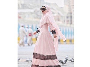 Kasus First Travel, Bila Mangkir Lagi Syahrini Dipanggil Paksa