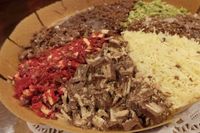 Martabak Manis dan Gurih dengan Aneka <i>Topping</i> Tetap Digemari