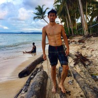 Pemain timnas sepakbola asal Indonesia tidak kalah tampan dari negara lainnya. Tengok saja pesepakbola blasteran Gavin Kwan yang bukan hanya ganteng tapi juga bertubuh atletis. Foto: Instagram