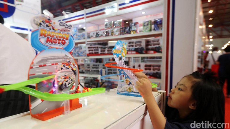 Beli Mainan Jangan Asal Murah, Lihat Juga Manfaatnya/ Foto: Grandyos Zafna Beli Mainan Jangan Asal Murah, Lihat Juga Manfaatnya/ Foto: Grandyos Zafna