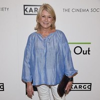 Pengusaha dan penulis Martha Stewart meraih kesuksesan di usia 41 tahun lewat buku pertamanya ‘Entertaining’. Sejak saat itu, ia sukses membangun perusahaannya sendiri dan memiliki acara TV ‘Martha’ yang tayang dari 2005 hingga 2012. Foto: Getty Images