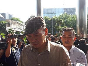 OTT Pejabat Kemenhub, 2 Terduga Pelaku Lain Tiba di KPK