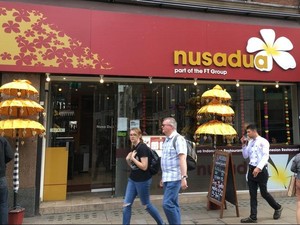 Dana First Travel di London untuk Restoran, Fashion Show dan Jalan-jalan di Eropa
