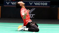 Kemenangan Indonesia ditentukan oleh Ihsan Maulana Mustofa yang menaklukkan Lee Zii Jia 21-11, 21-11. Foto: dok. Humas PBSI