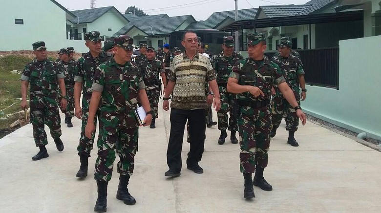 KSAD Tinjau Pembangunan Pangkalan Satuan Elit Kostrad di Lebak KSAD Tinjau Pembangunan Pangkalan Satuan Elit Kostrad di Lebak