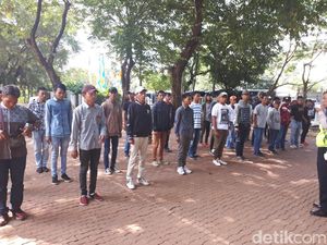 DPRD DKI: Supeltas Tak Bisa Digaji dari APBD 2017