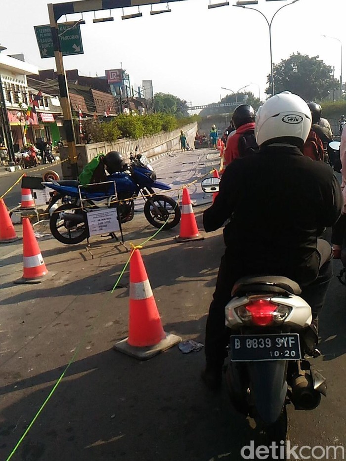 Ada Pengecoran di Underpass Pasar Minggu, Lalin ke Kalibata Padat